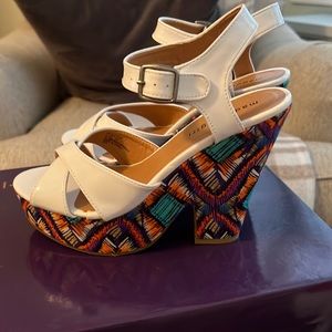 Madden Girl Womens Sandals  white  Wedge Heels Ankle Strap 8